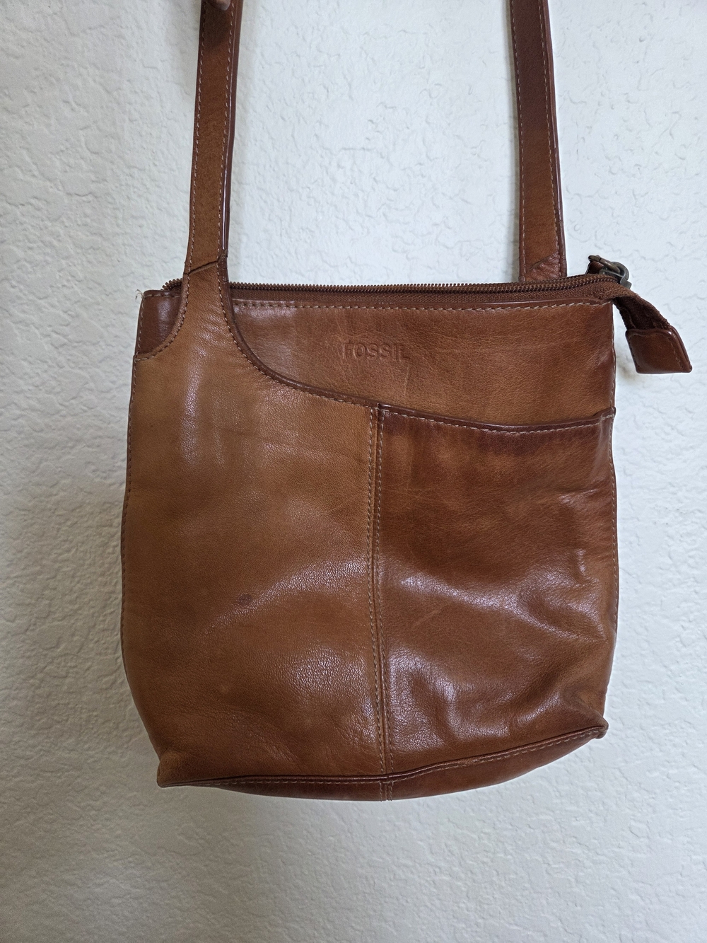 Fossil Tan Leather Crossbody Bag with Front Pocket